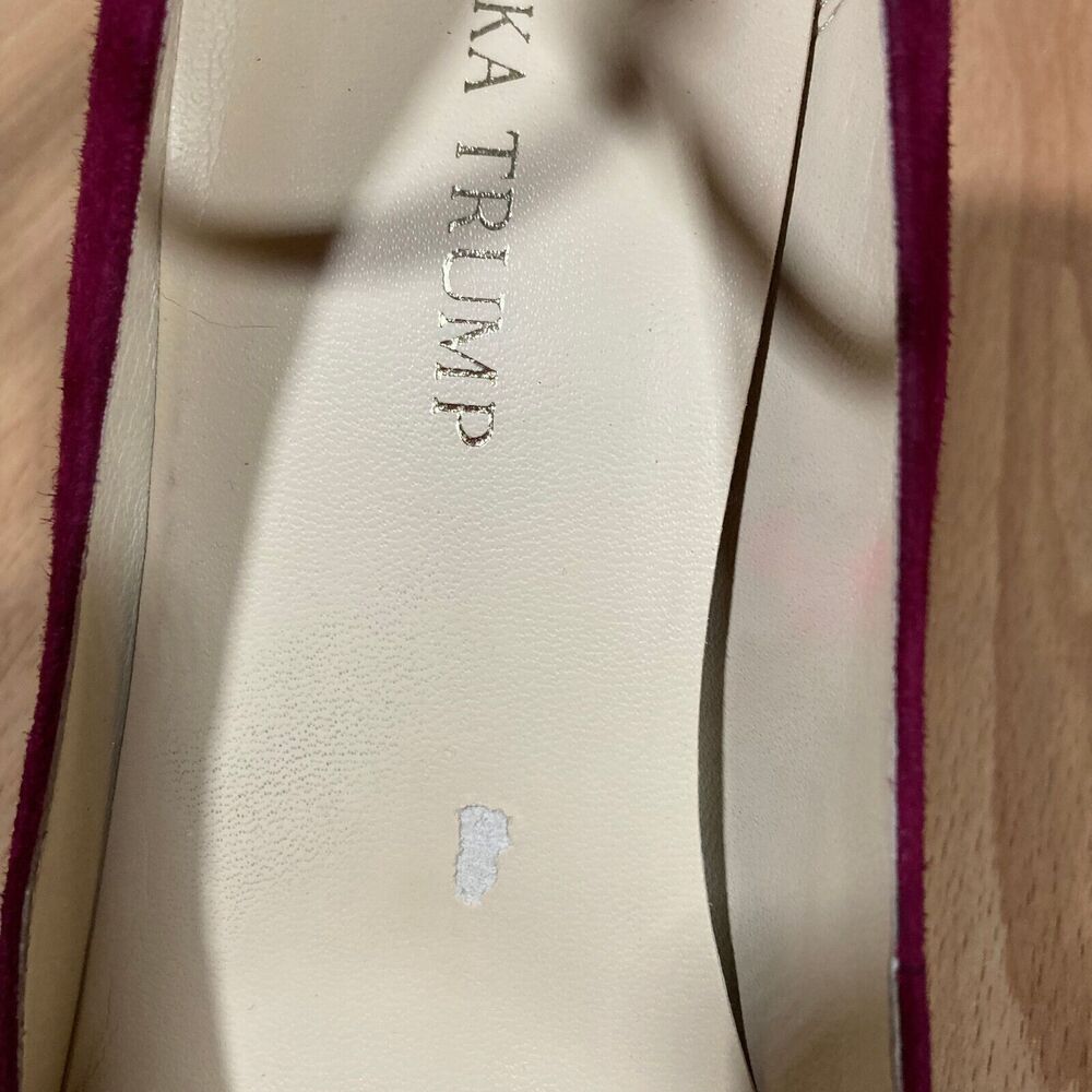 Ivanka Trump • Women's Oasia Block Heels (8.5 M) suede • adjustable ankle strap - Picture 4 of 8